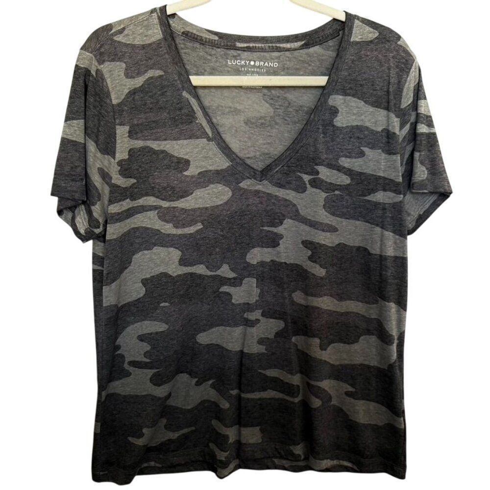 Lucky Brand VNeck Camouflage TShirt Womens Large 57 Polyester 43 Cotton